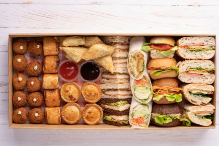 VIP Sandwich Platter With Finger Hot Food (Per Person)